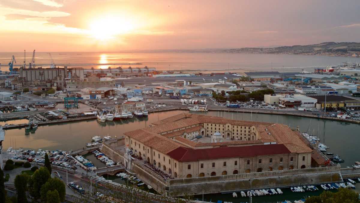 Feste ed Eventi ad Ancona: Una Guida Completa